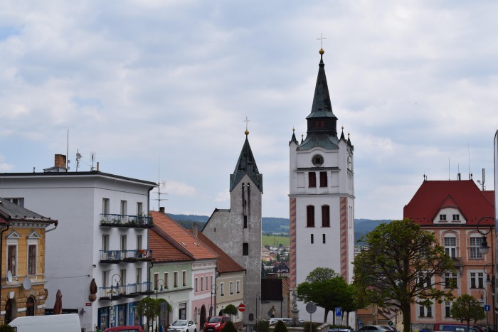 Stadtplatz und Rathaus